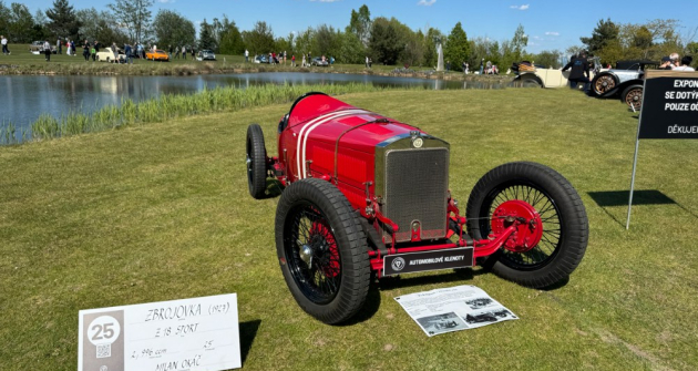 Cenu za nejelegantnější sportovní vůz letošních Automobilových klenotů získala Zbrojovka Z18 Sport z roku 1927